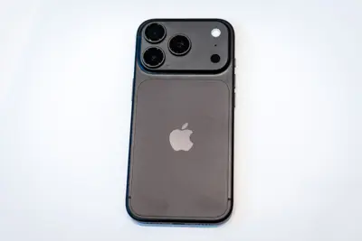 Äntligen: Svarta iPhone Pro gör comeback i Apples nya 18-serie