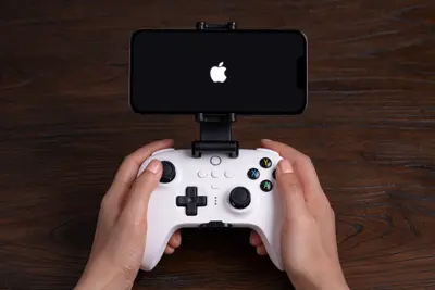 Läckta koder avslöjar: Apple bygger billigare spelkontroller via Beats