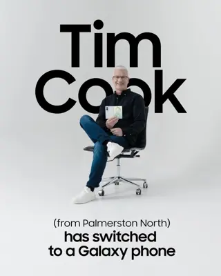 Samsung hånar Apple – låter "Tim Cook" byta till Galaxy Z Fold 8